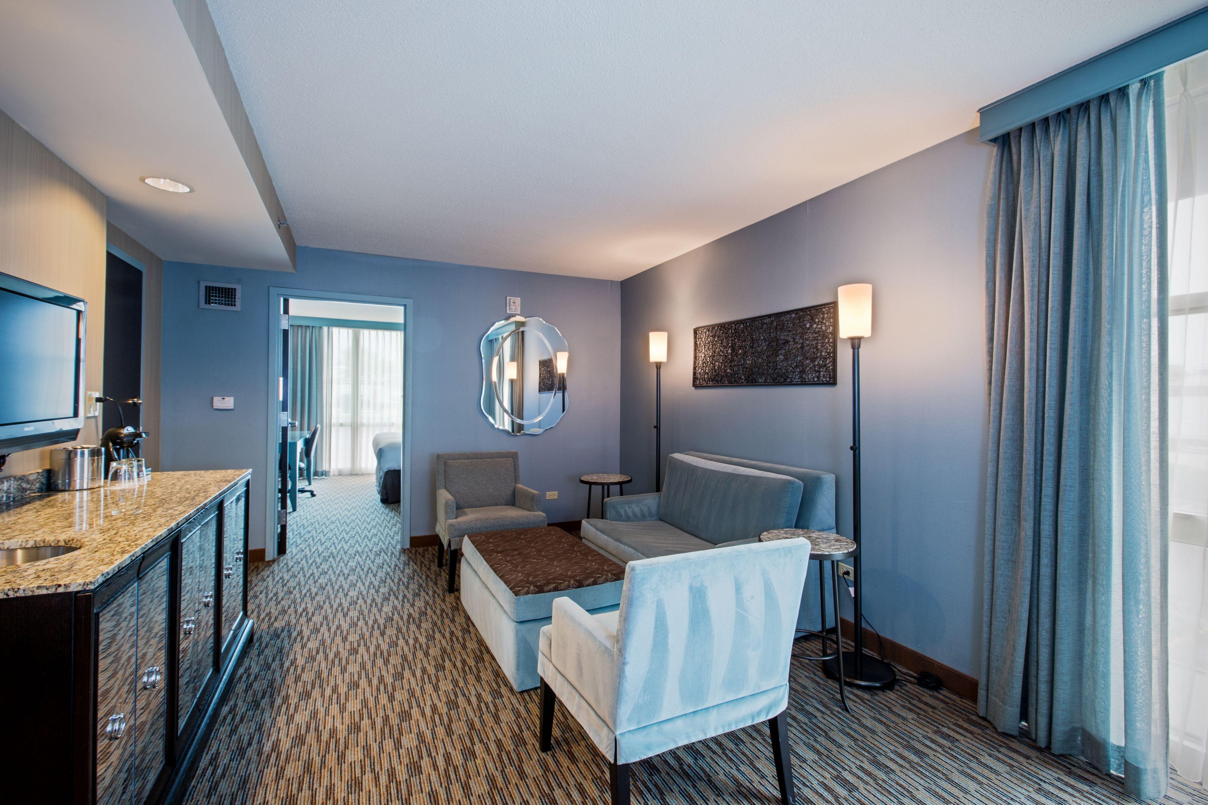Crowne Plaza Glen Ellyn/lombard By Ihg Hotel