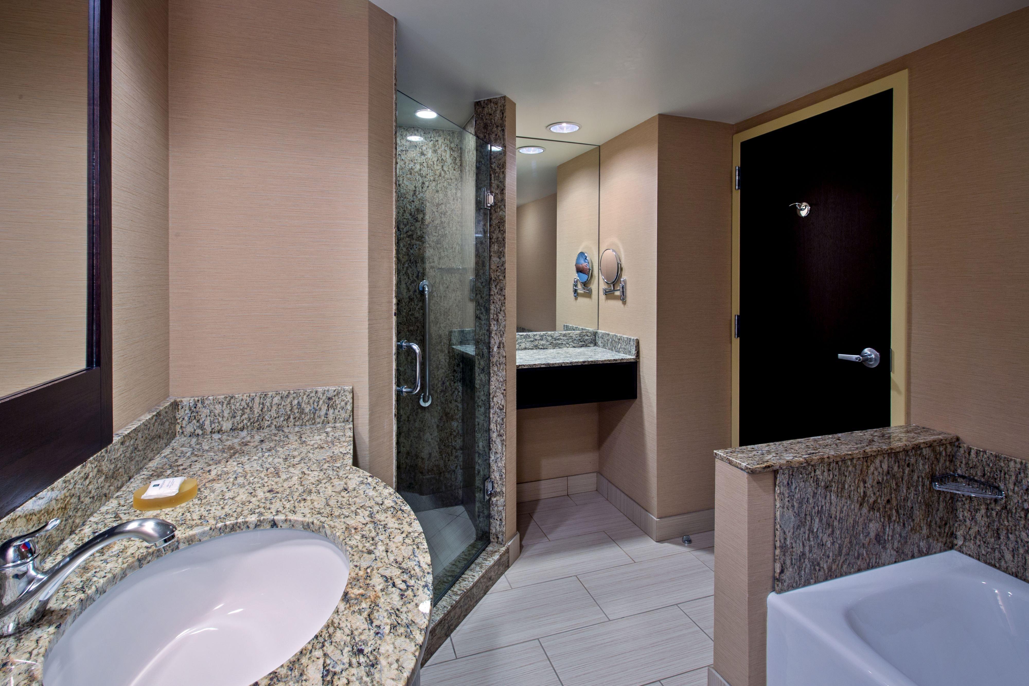 Crowne Plaza Glen Ellyn/lombard By Ihg Hotel 4*