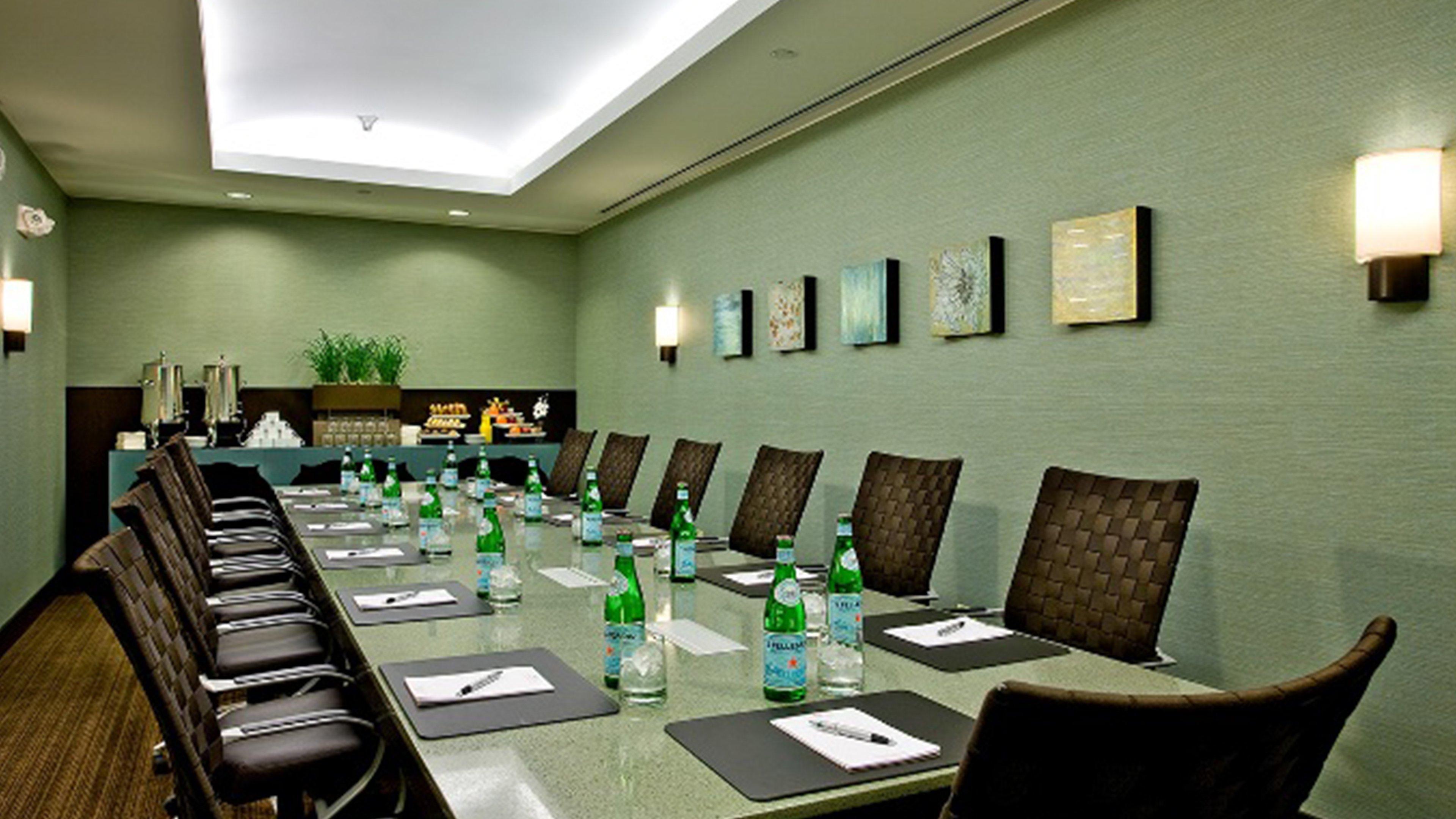Hotel Crowne Plaza Glen Ellyn/lombard By Ihg 4*