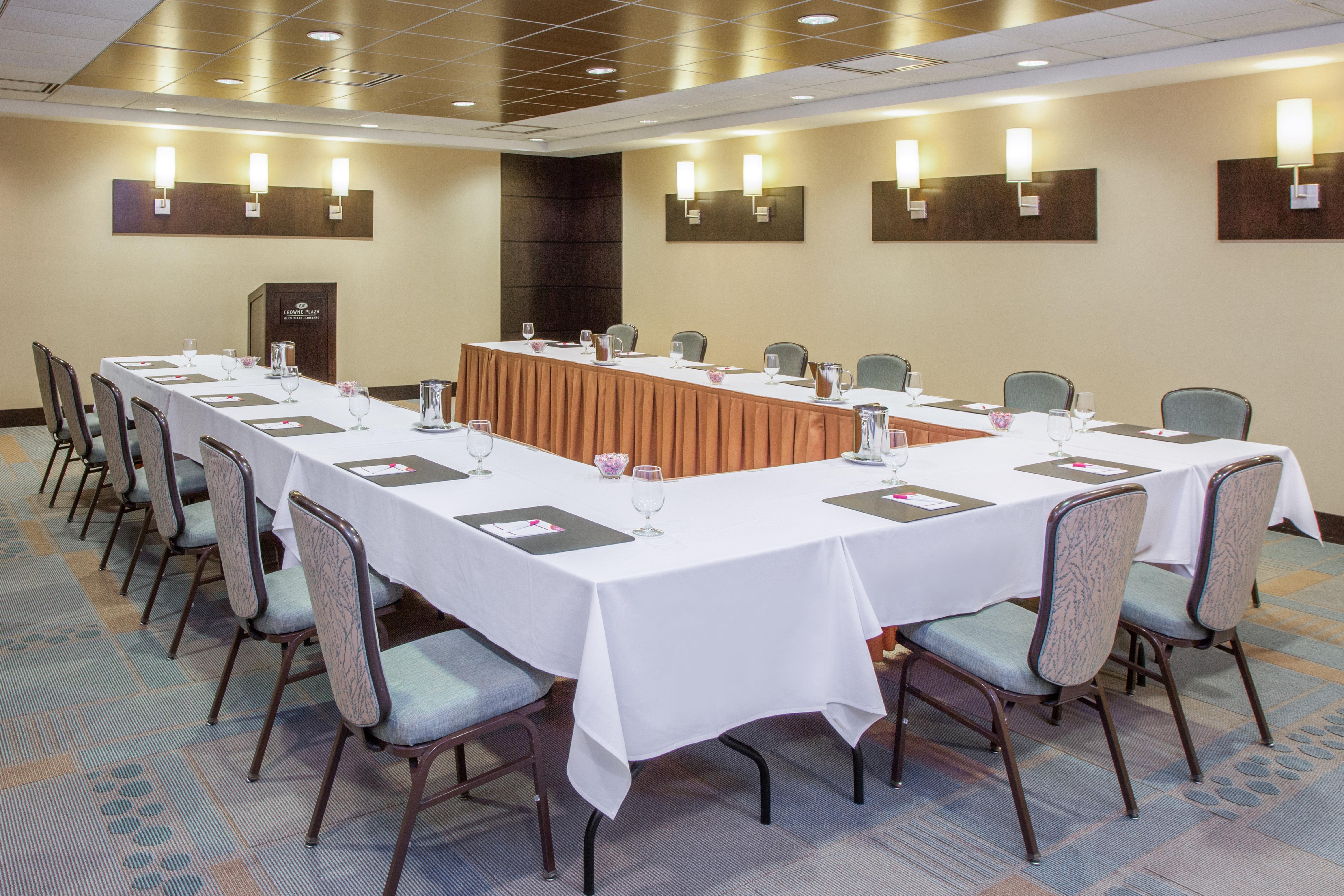 Crowne Plaza Glen Ellyn/lombard By Ihg 4* Glen Ellyn