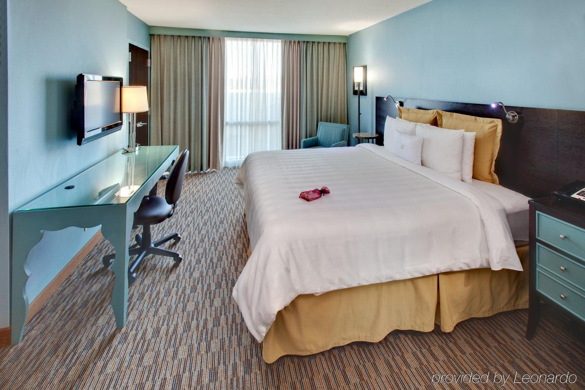 Crowne Plaza Glen Ellyn/lombard By Ihg