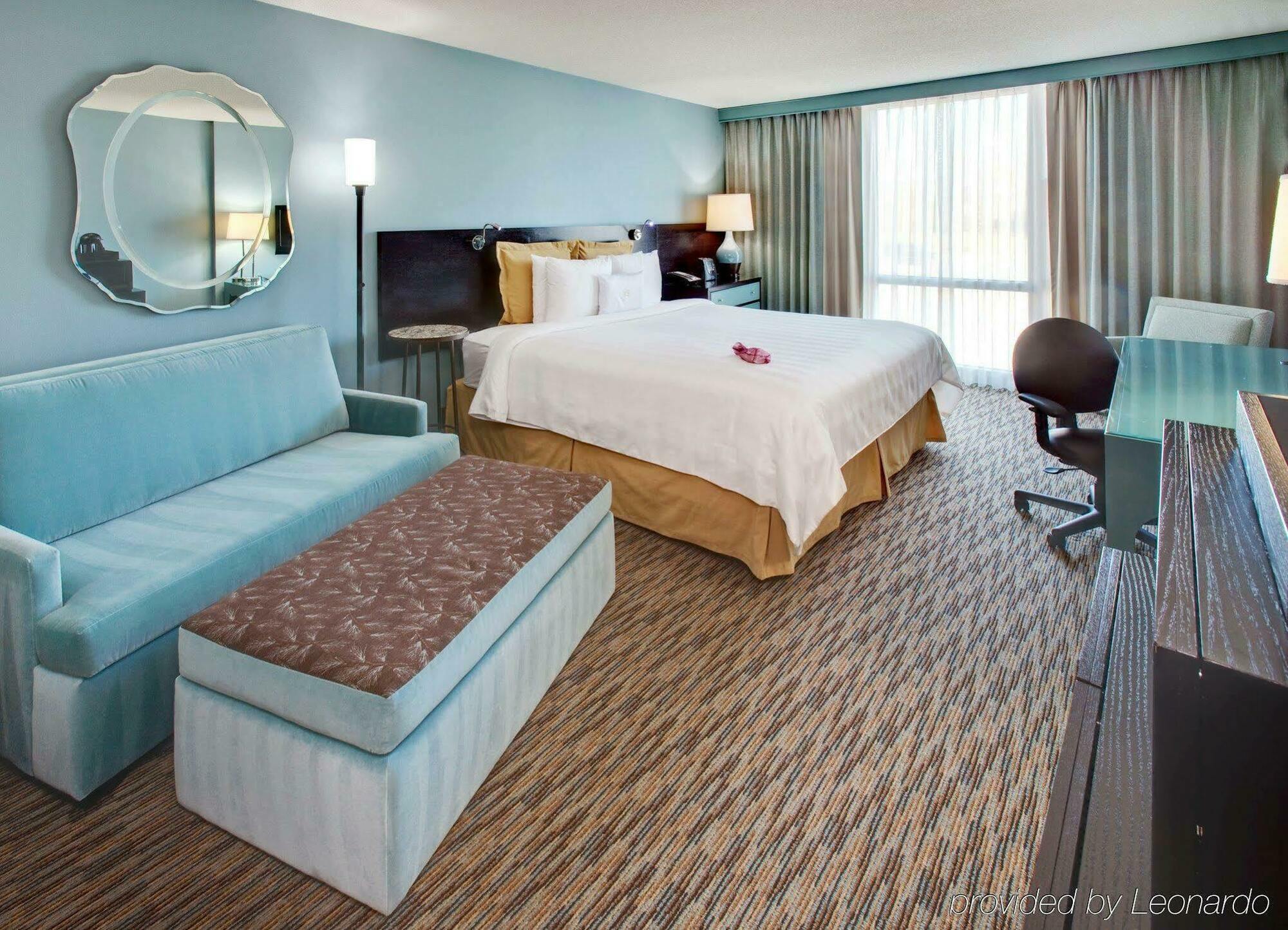 Crowne Plaza Glen Ellyn/lombard By Ihg 4*