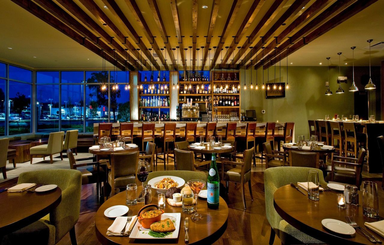 Crowne Plaza Glen Ellyn/lombard By Ihg Hotel Glen Ellyn